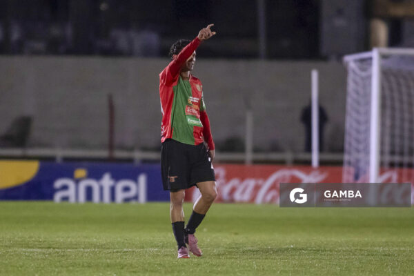 Guillermo López, de Boston River. Torneo Clausura. Estadio Campeones Olímpicos.