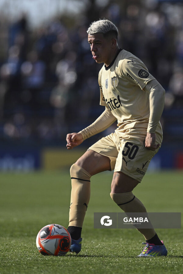 Diego García, de Peñarol. Torneo Clausura. Estadio Belvedere.