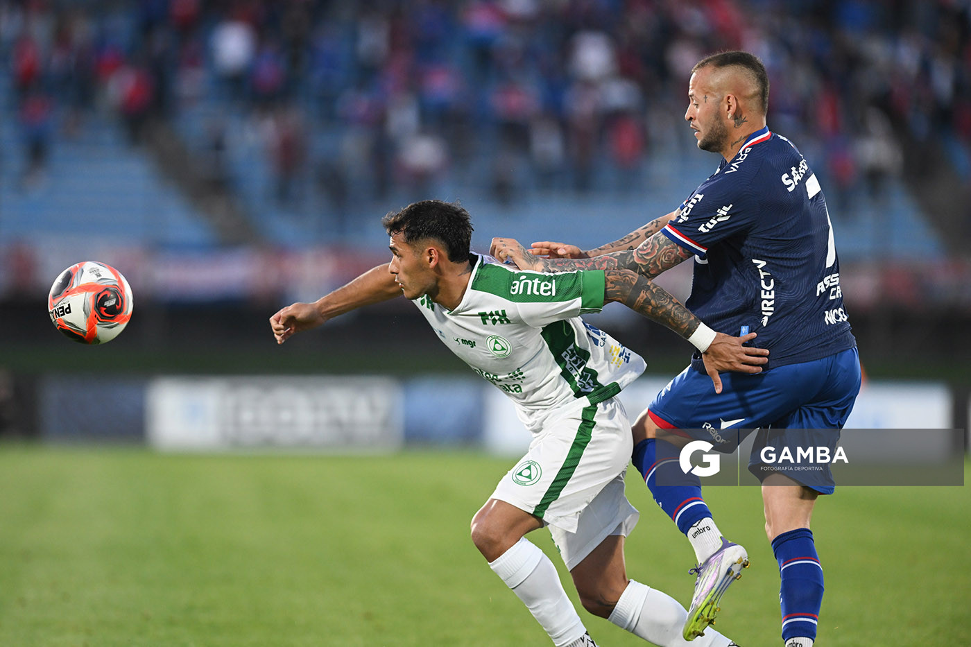 Hebert Vergara, de Plaza Colonia. Torneo Clausura. Estadio Centenario.