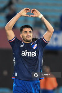 Maximiliano Gómez, de Nacional. Torneo Clausura. Estadio Centenario.