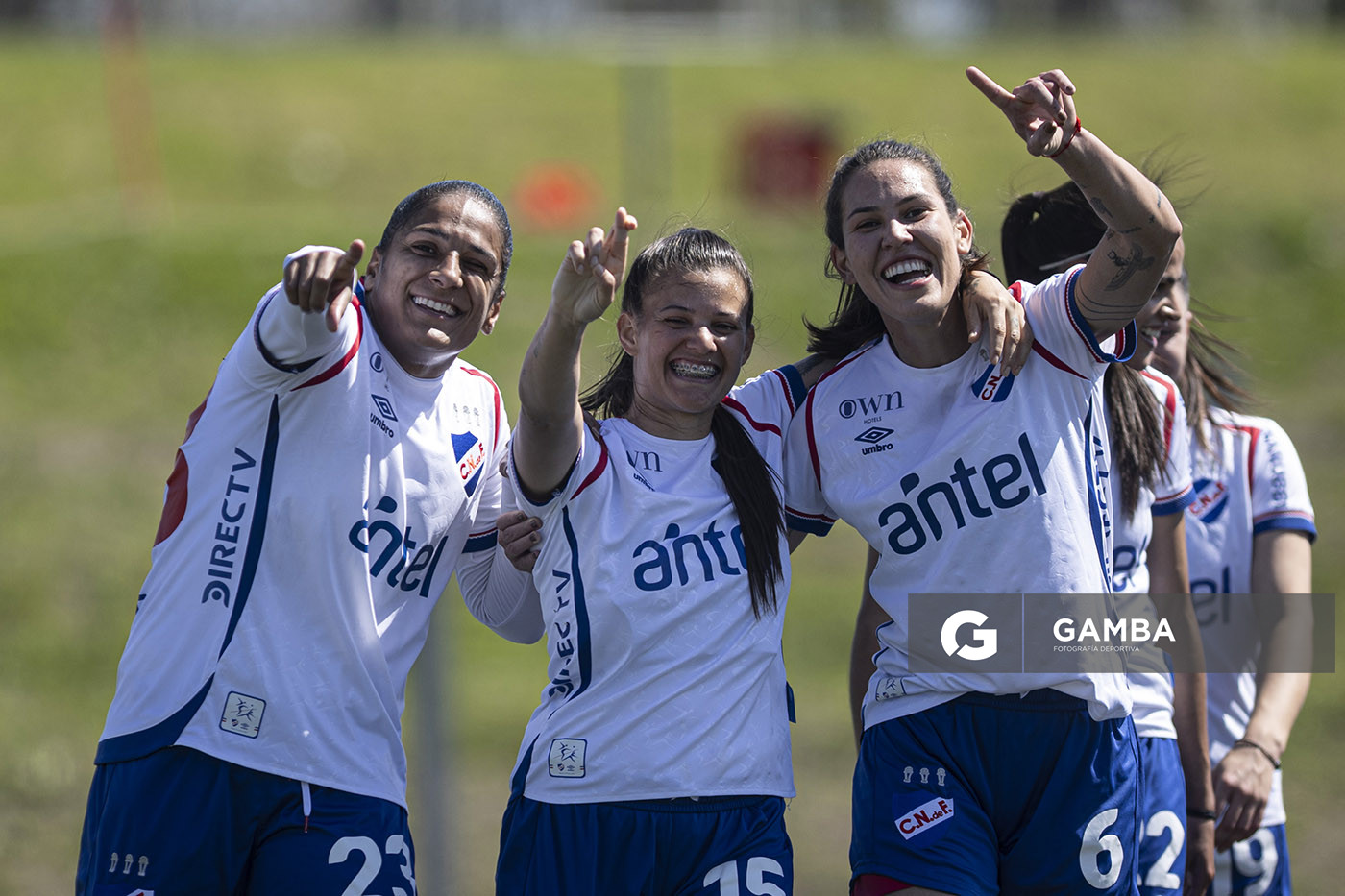 Hadrielen Gomes, de Nacional. Campeonato Uruguayo de Fútbol Femenino. Ciudad Deportiva Los Céspedes.