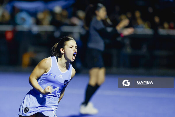 Lupe Curutchague, de Uruguay. Copa Panamericana de Hockey. Cancha Celeste.