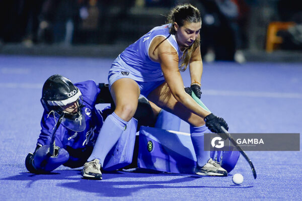 Elisa Civetta, de Uruguay. Copa Panamericana de Hockey. Cancha Celeste.