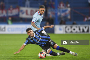 Lucas Acosta, de Liverpool. Torneo Clausura. Estadio Gran Parque Central.