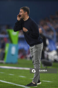 Joaquín Papa, director técnico de Liverpool. Torneo Clausura. Estadio Gran Parque Central.