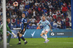 Nicolás López, de Nacional. Torneo Clausura. Estadio Gran Parque Central.