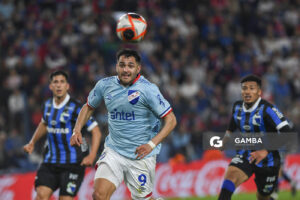 Maximiliano Gómez, de Nacional. Torneo Clausura. Estadio Gran Parque Central.