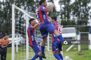 Marcelo Correa, de Lito. Campeonato Minuano. Complejo Deportivo de Sportivo Minas.