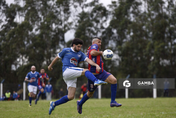 Bruno Díaz, de Sportivo Minas. Campeonato Minuano. Complejo Deportivo de Sportivo Minas.