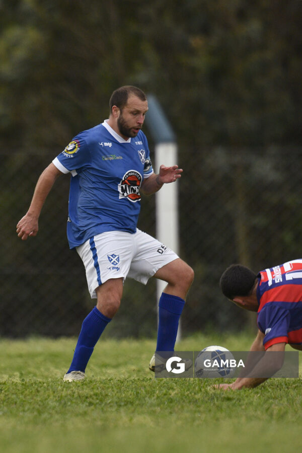 Laureano Pérez, de Sportivo Minas. Campeonato Minuano. Complejo Deportivo de Sportivo Minas.