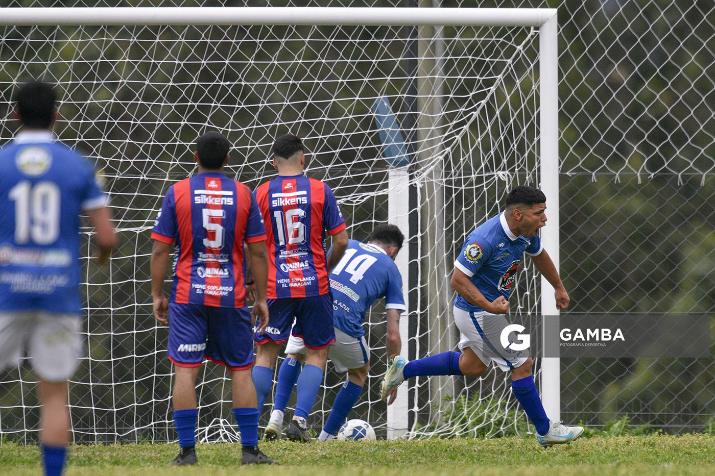 Hugo González, de Sportivo Minas. Campeonato Minuano. Complejo Deportivo de Sportivo Minas.