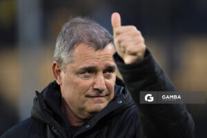 Diego Aguirre, director técnico de Peñarol. Torneo Clausura. Estadio Campeón del Siglo.