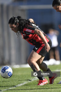Sabrina Ferraz, de Litoral, 23ª Copa Nacional de Fútbol Femenino. Estadio Parque Artigas.