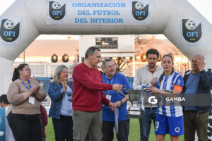 Sebastián Sosa, presidente de OFI. Zulma Daer, de Arachanas. 23ª Copa Nacional de Fútbol Femenino. Estadio Parque Artigas.