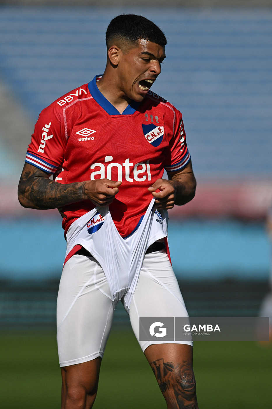 Diego Romero, de Nacional, Torneo Clausura. Estadio Centenario.