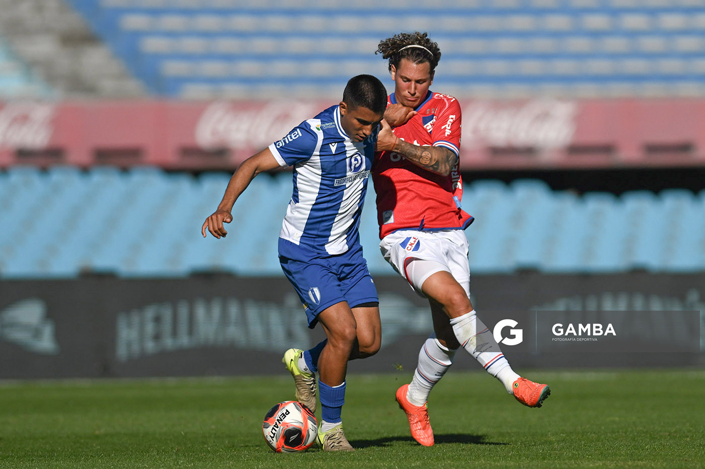 Ramiro Peralta, de Juventud, Torneo Clausura. Estadio Centenario.