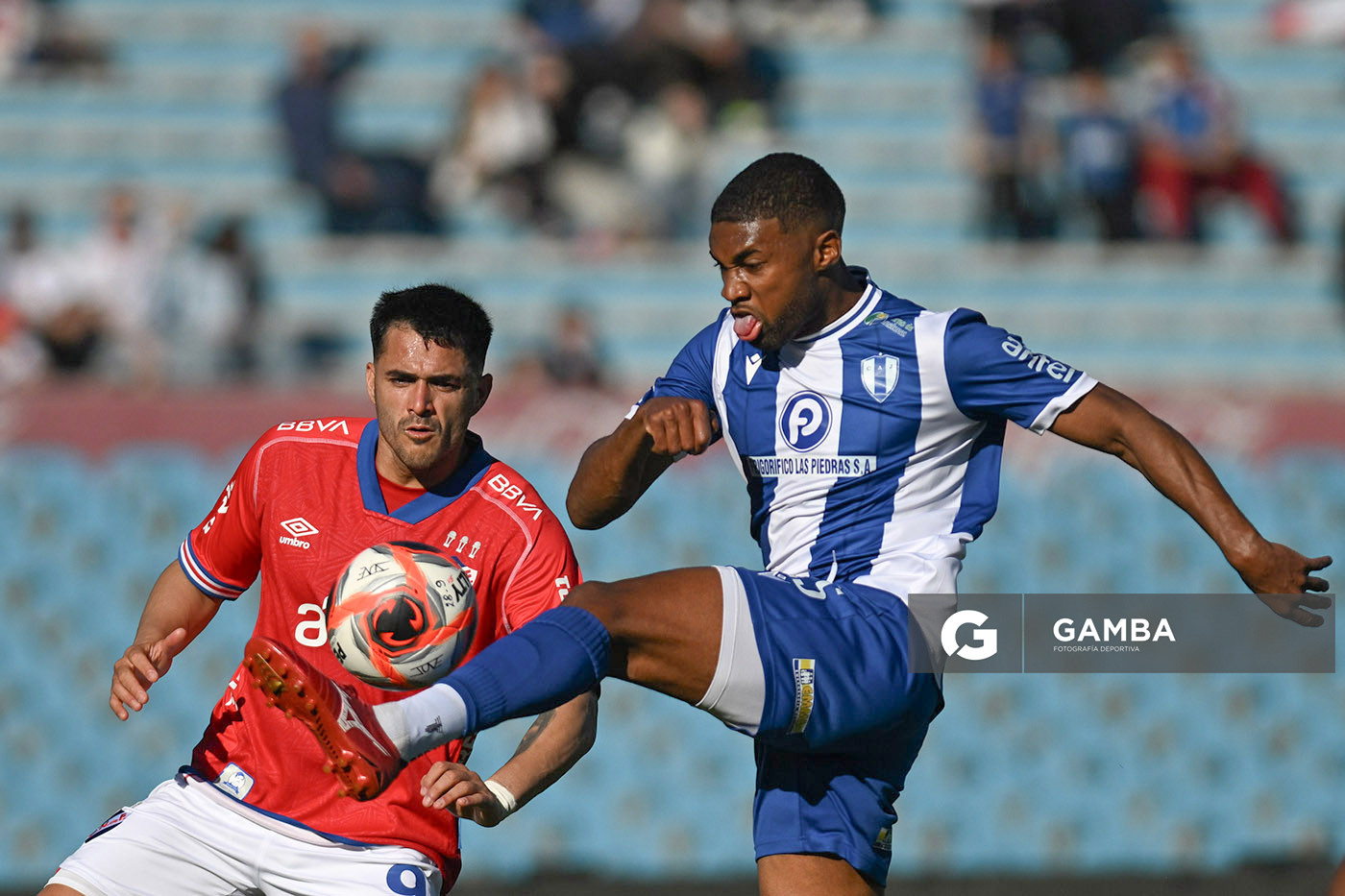 Nahuel Gómez, de Juventud, Torneo Clausura. Estadio Centenario.