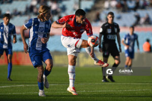 Maximiliano Gómez, de Nacional, Torneo Clausura. Estadio Centenario.