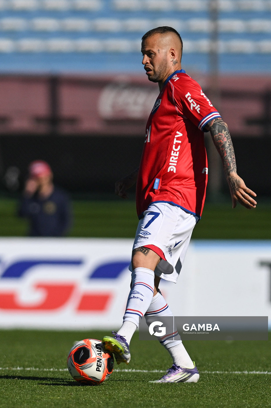 Nicolás López, de Nacional, Torneo Clausura. Estadio Centenario.