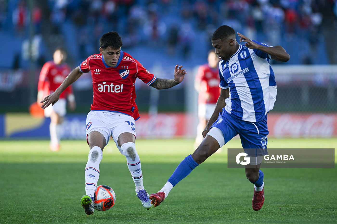 Lucas Villalba, de Nacional, Torneo Clausura. Estadio Centenario.