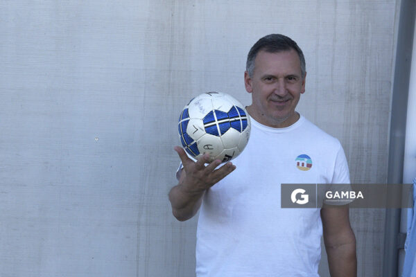 Sebastián Sosa, presidente de OFI. 23ª Copa Nacional de Fútbol Femenino. Estadio Parque Artigas.
