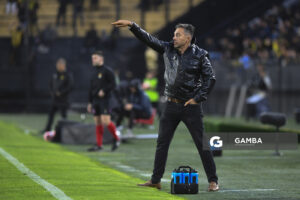 Gustavo Matosas, director técnico de Danubio, Torneo Clausura. Estadio Campeón del Siglo.