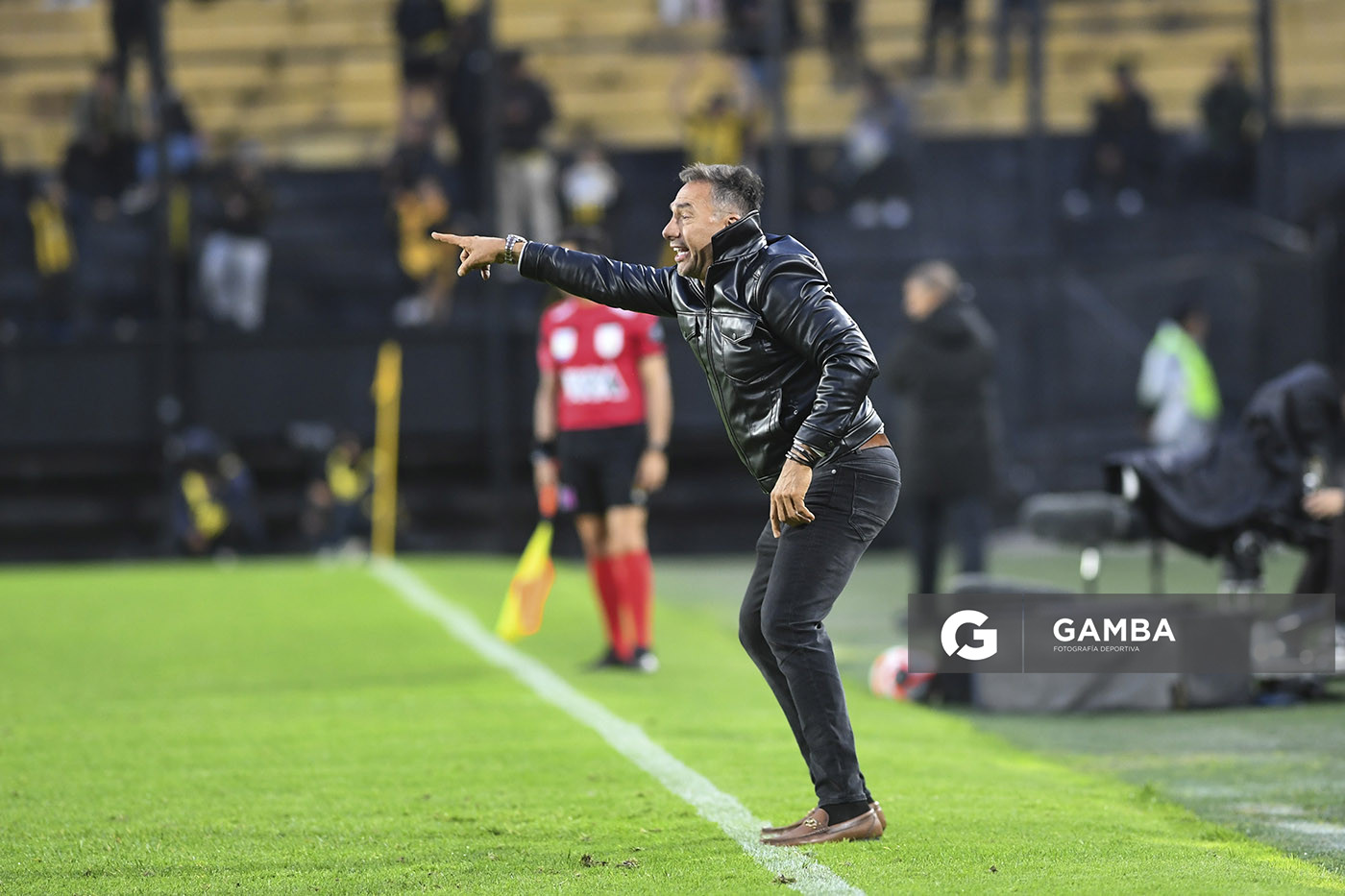 Gustavo Matosas, director técnico de Danubio, Torneo Clausura. Estadio Campeón del Siglo.