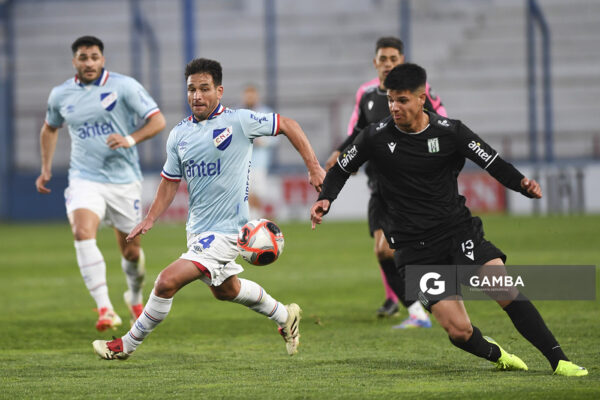 Nicolás Lodeiro, de Nacional, Torneo Clausura. Estadio Gran Parque Central.