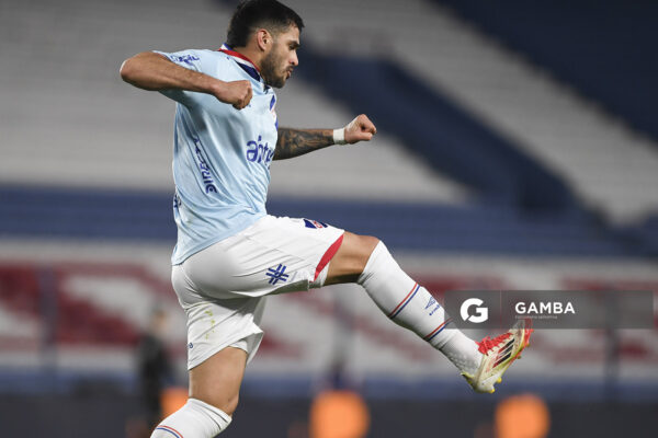 Maximiliano Gómez, de Nacional, Torneo Clausura. Estadio Gran Parque Central.