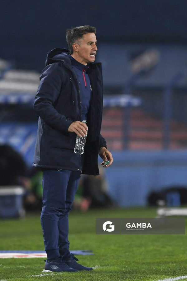 Pablo Peirano, director técnico de Nacional, Torneo Clausura. Estadio Gran Parque Central.