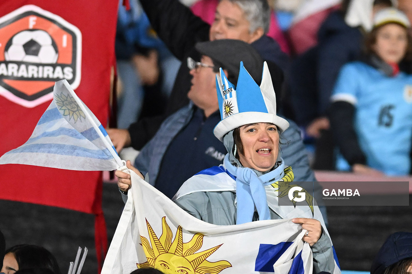 Hinchas de Uruguay. Eliminatorias sudamericanas. Estadio Centenario.