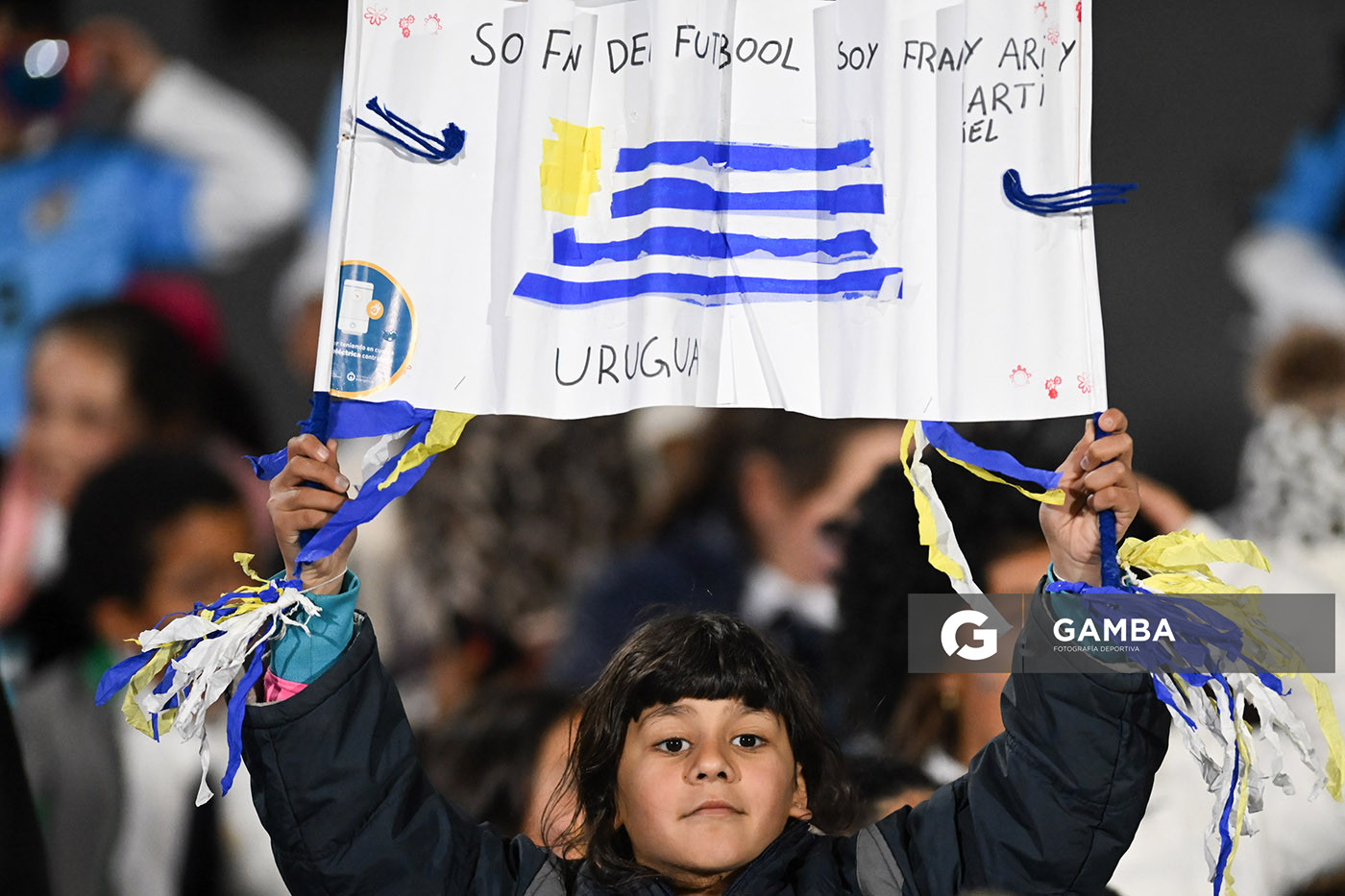 Hinchas de Uruguay. Eliminatorias sudamericanas. Estadio Centenario.