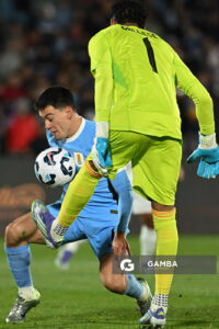 Facundo Pellistri, de Uruguay, Eliminatorias sudamericanas. Estadio Centenario.