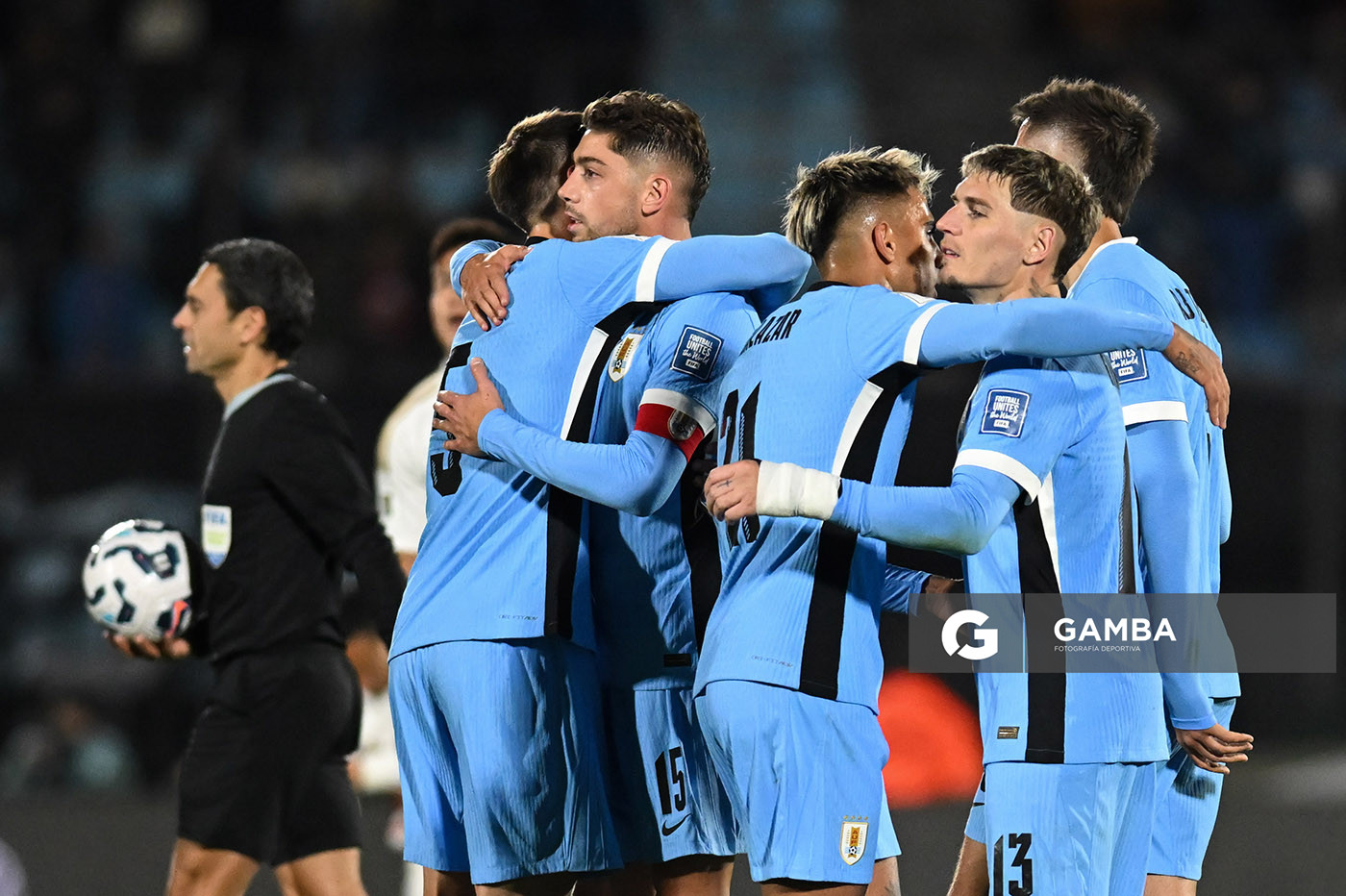 Jugadores de Uruguay tras clasificar al Mundial de Fútbol 2026. Eliminatorias sudamericanas. Estadio Centenario.