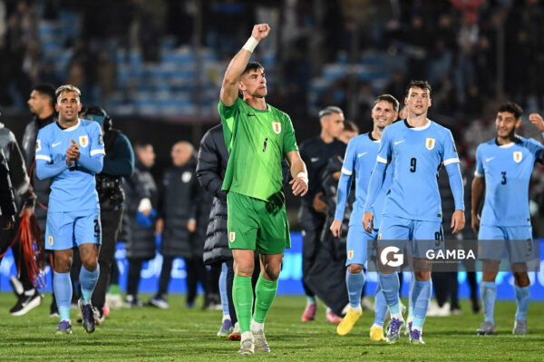 Sergio Rochet, golero de Uruguay, . Eliminatorias sudamericanas. Estadio Centenario.