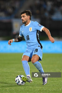 Giorgian de Arrascaeta, de Uruguay, Eliminatorias sudamericanas. Estadio Centenario.