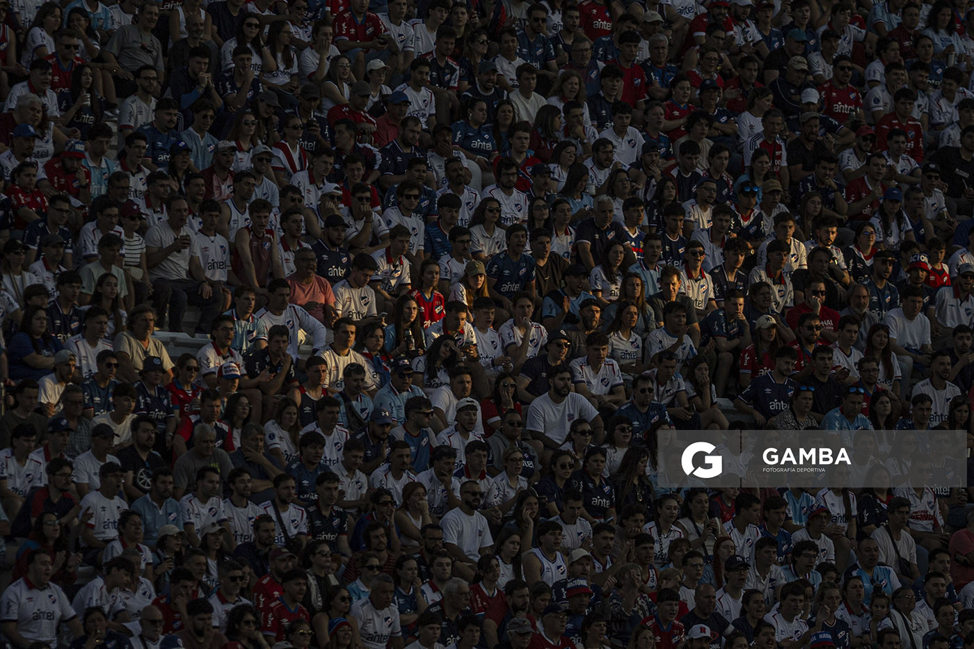 Hinchas de Nacional. Torneo Clausura. Estadio Gran Parque Central.