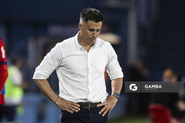 Pablo Peirano, director técnico de Nacional, Torneo Clausura. Estadio Gran Parque Central.