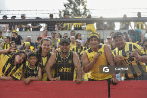 Hinchas de Peñarol, Torneo Clausura. Estadio Silvestre Octavio Landoni.