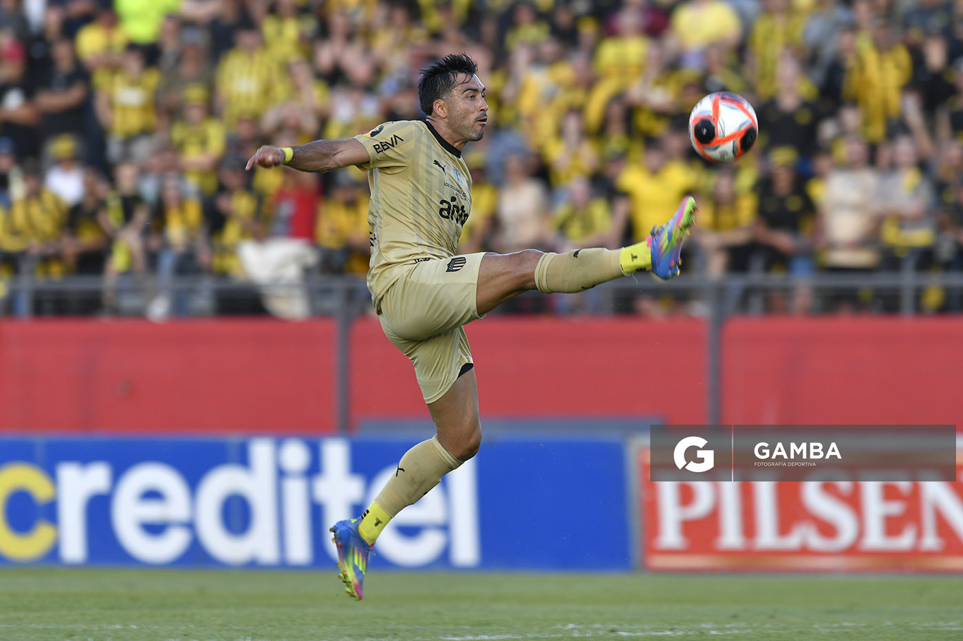 Jaime Báez, de Peñarol, Torneo Clausura. Estadio Silvestre Octavio Landoni.