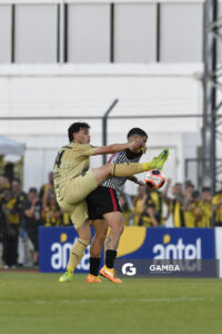 Nahuel Herrera, de Peñarol, Torneo Clausura. Estadio Silvestre Octavio Landoni.