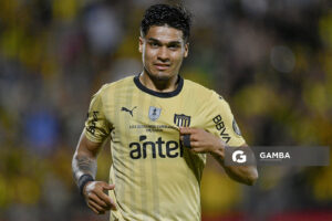Matías Arezo, de Peñarol, Torneo Clausura. Estadio Silvestre Octavio Landoni.