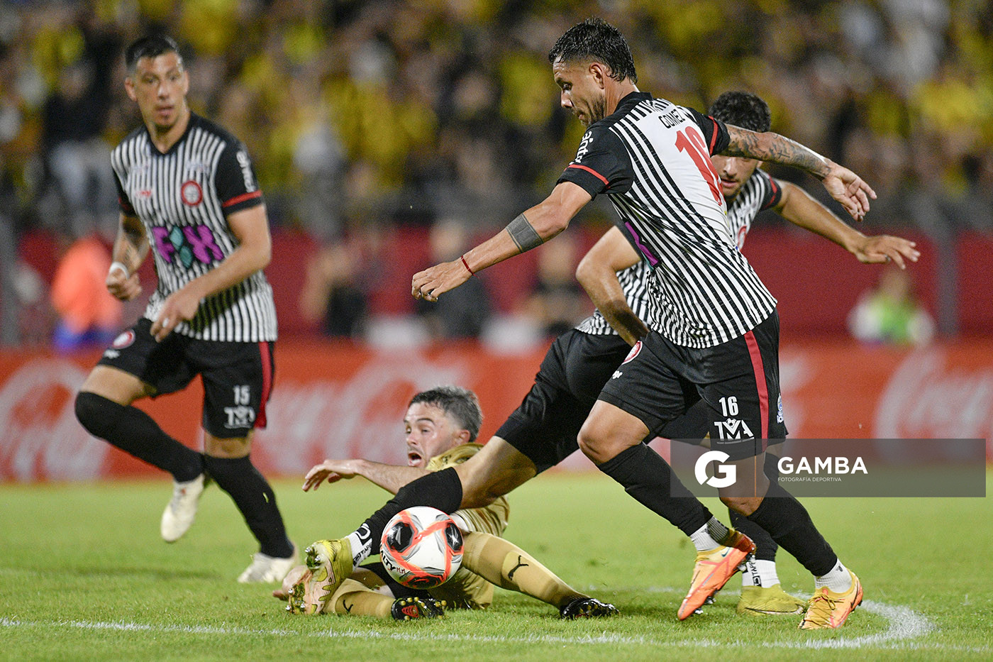 Mauricio Gómez, de Miramar Misiones, Torneo Clausura. Estadio Silvestre Octavio Landoni.