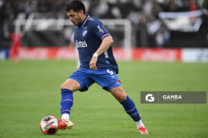 Maximiliano Gómez, de Nacional, Torneo Clausura. Estadio María Mincheff de Lazaroff.