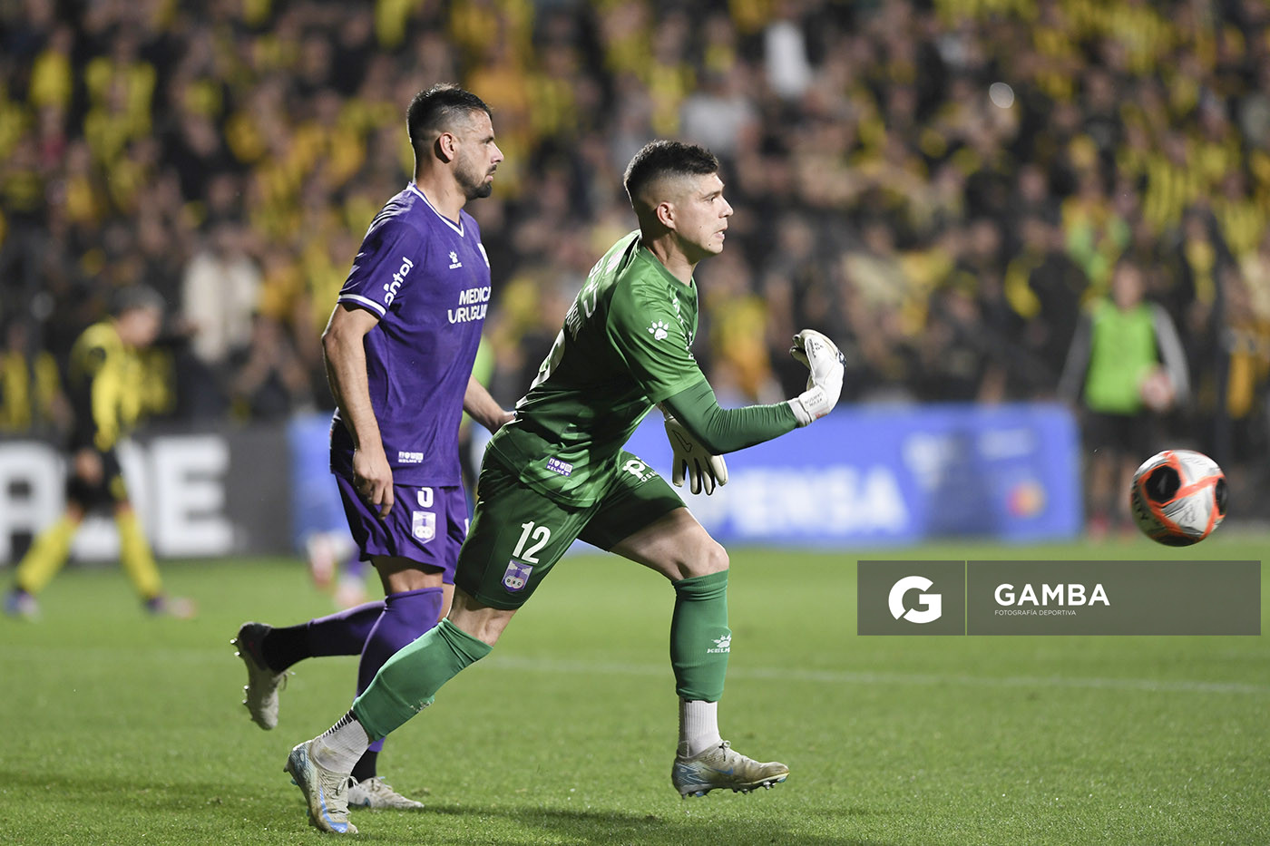 Kevin Dawson, golero de Defensor Sporting, Copa AUF Uruguay. Estadio Parque Alfredo V. Viera.