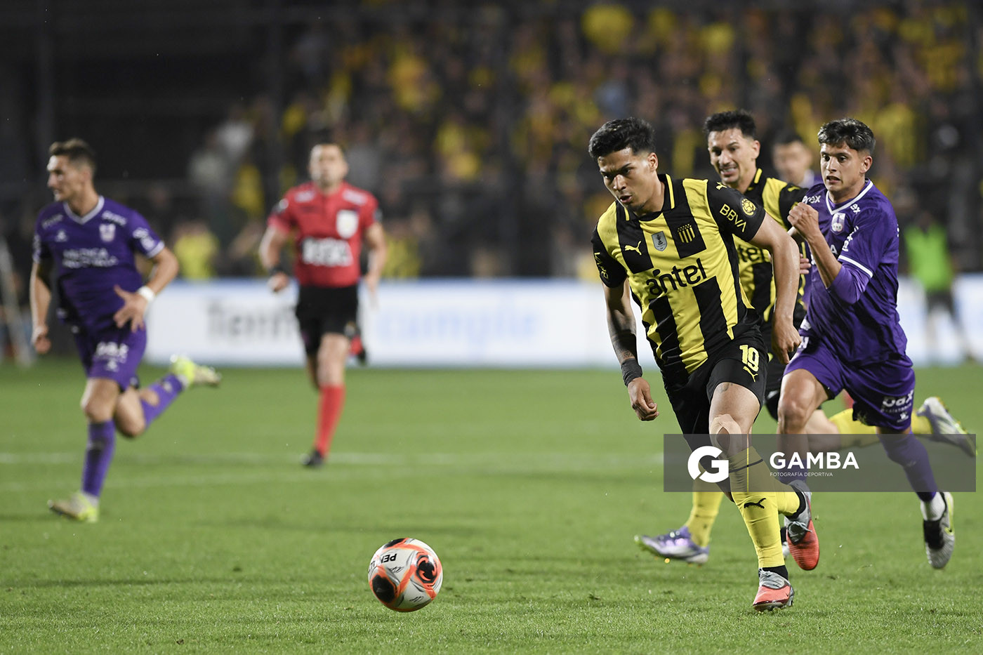 Matías Arezo, de Peñarol, Copa AUF Uruguay. Estadio Parque Alfredo V. Viera.