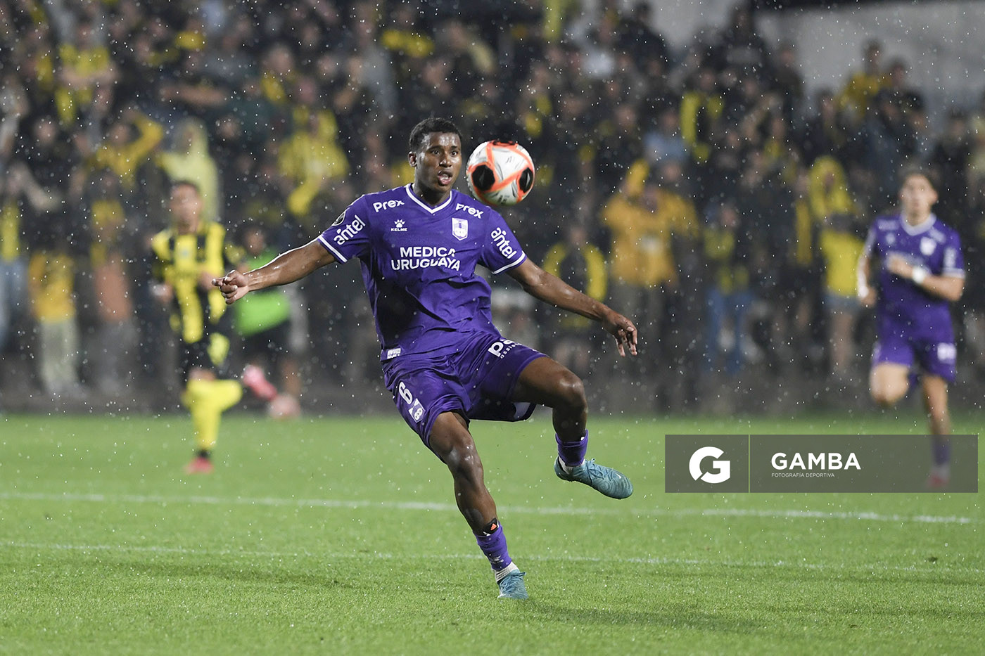 Mauricio Amaro, de Defensor Sporting, Copa AUF Uruguay. Estadio Parque Alfredo V. Viera.