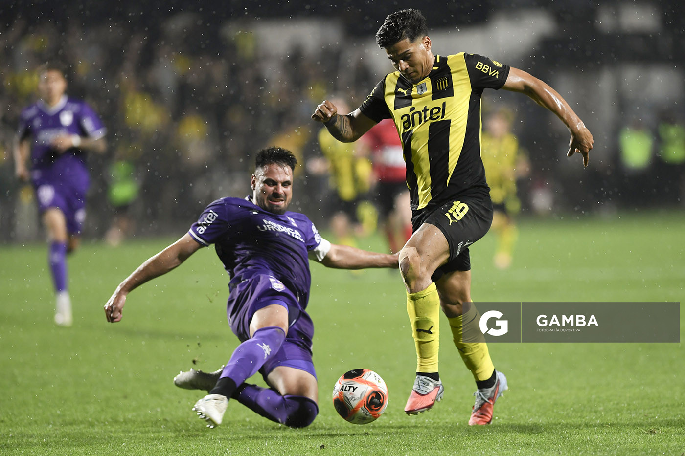 Matías Arezo, de Peñarol, Copa AUF Uruguay. Estadio Parque Alfredo V. Viera.