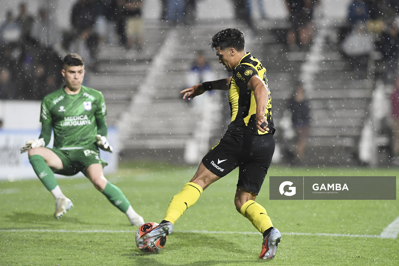Matías Arezo, de Peñarol, Copa AUF Uruguay. Estadio Parque Alfredo V. Viera.
