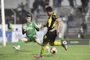 Matías Arezo, de Peñarol, Copa AUF Uruguay. Estadio Parque Alfredo V. Viera.